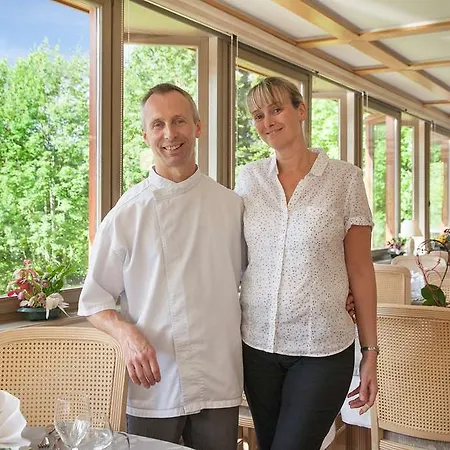 Og Neuhauser Отель